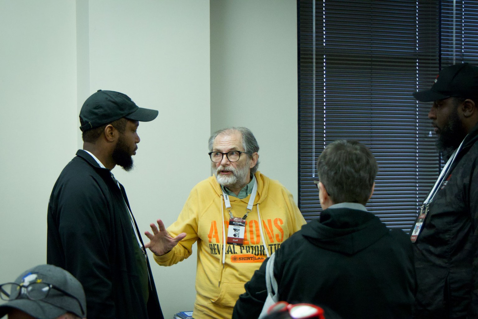 The Shirt Lab breakout sessions gave attendees the opportunity to pick each other’s brains and gain 1:1 feedback for their shops. Here, Richard Greaves talks to apparel decorators.