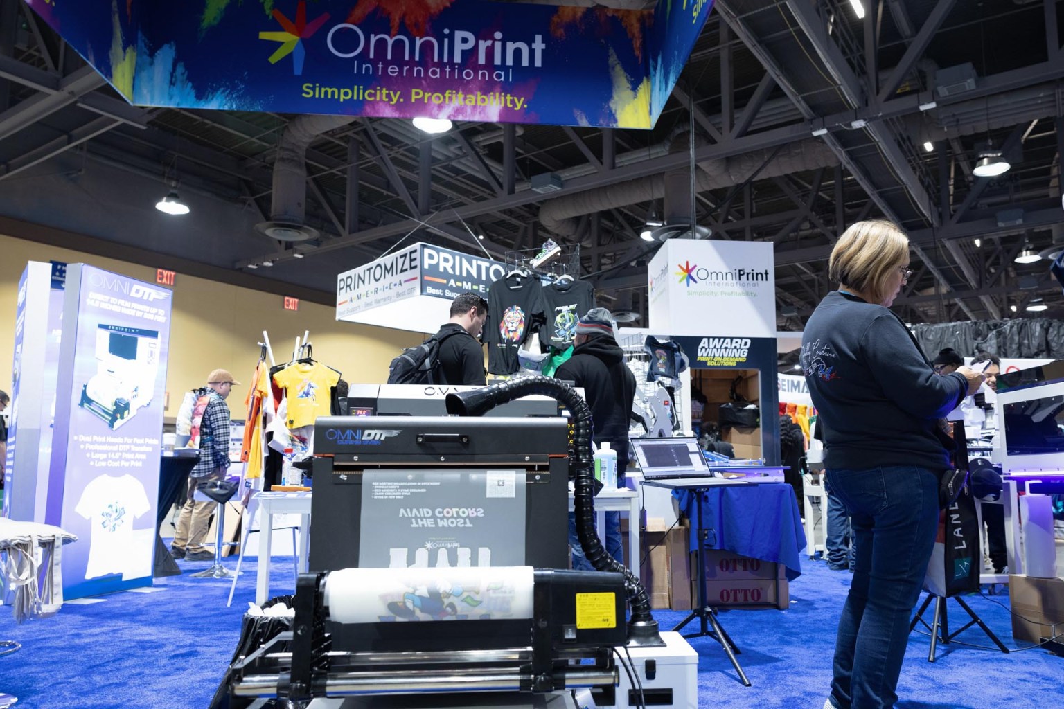 The OmniDTF Curing Oven takes the film directly from the OmniDTF printer to create an integrated print-to-cure process.